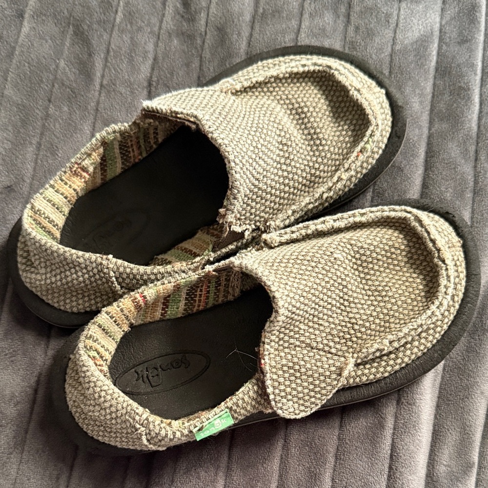 Sanuk Tan Kids Slippers